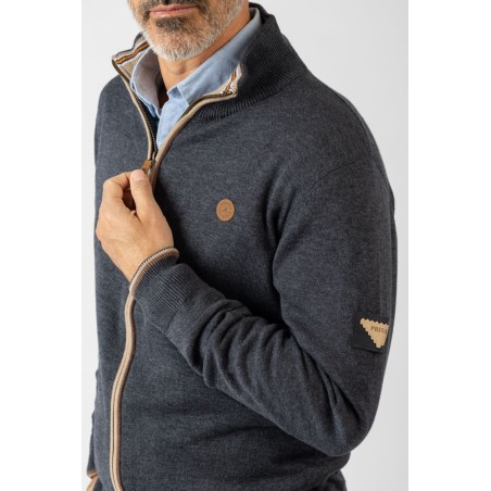 CHAQUETA DE PUNTO CON CREMALLERA