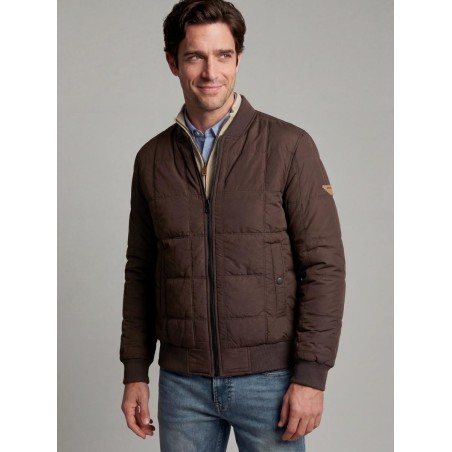 CHAQUETA CON DISEÑO GUATEADO DE CUADROS